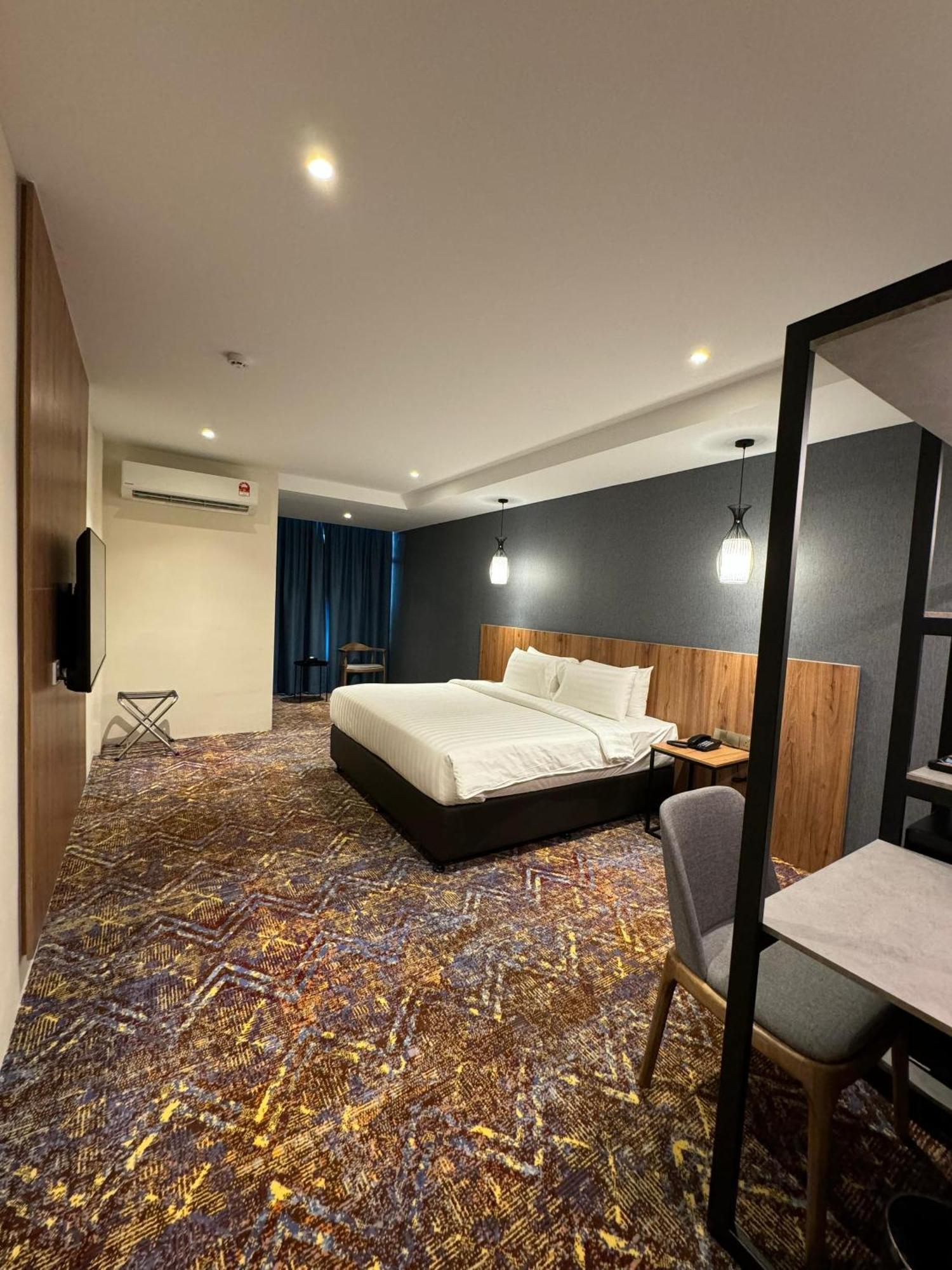 Le'Genda Hotel Kajang Exterior photo